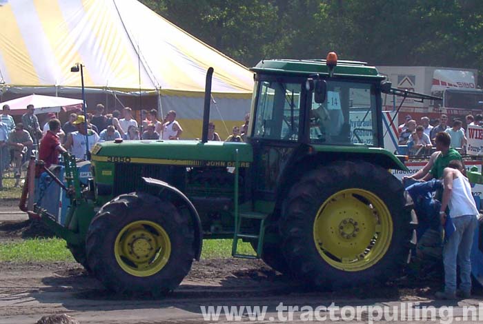 JOHN DEERE 3650